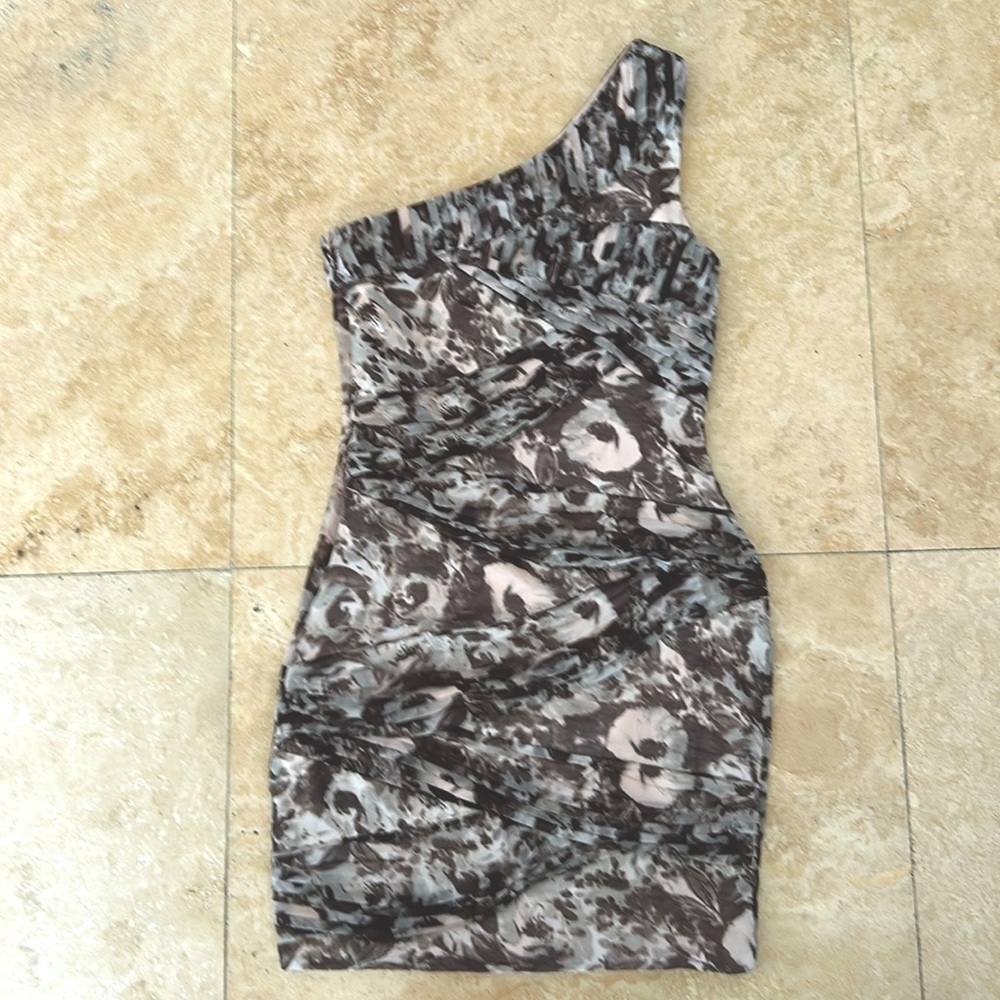 Lipsy London Floral Dress size US 6